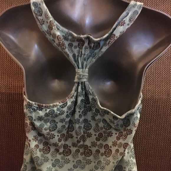 Cute Boho, wooden beaded, racer-back flower tank - Picture 3 of 7